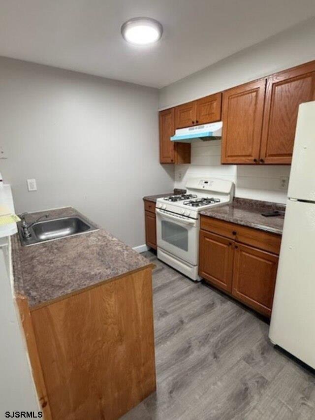 Building Photo - 700 N Franklin Blvd