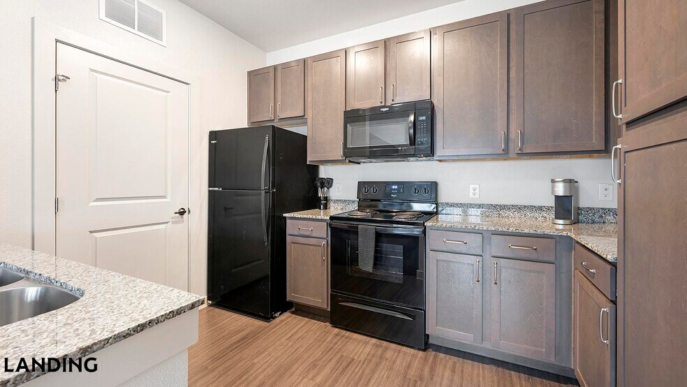 Building Photo - 2115 Windsor Blvd