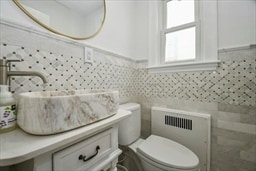 Building Photo - 8 Spruce Park