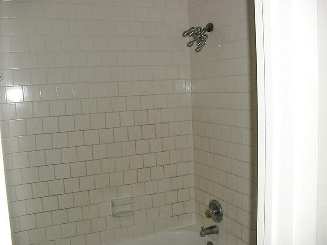 Building Photo - 16505 Monte Carlo Ln