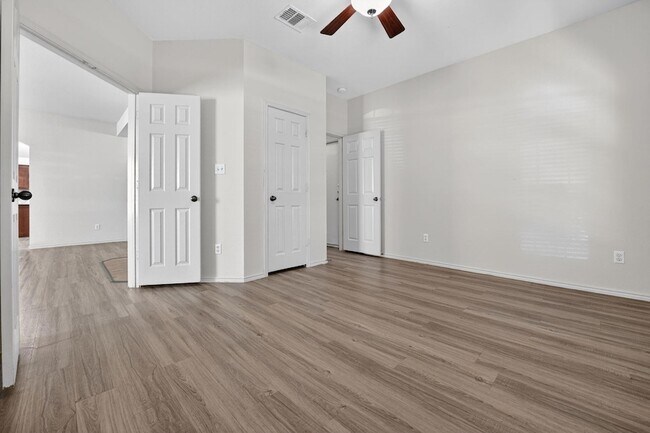 Building Photo - 3137 Corrigan Ln