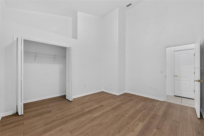 Building Photo - 914 SW 83rd Terrace