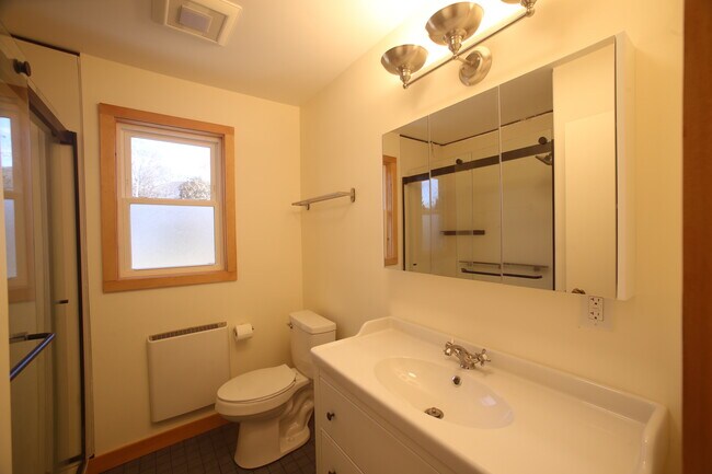 Building Photo - 4 Coffey Ave