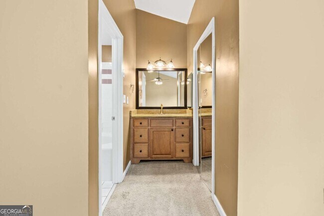 Building Photo - 2266 Oak Glenn Cir