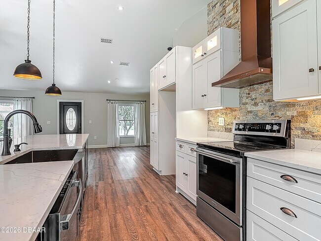 Building Photo - 14 Zollinger Pl