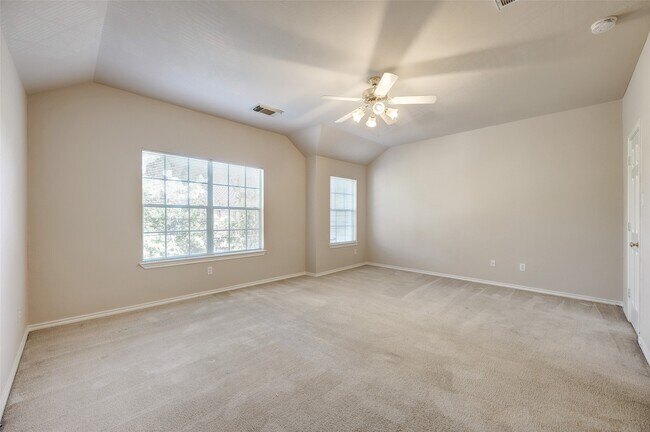 Building Photo - 16535 Cairngrove Ln
