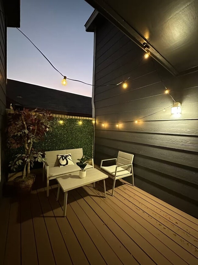 Building Photo - 12727 Ashford Knoll Dr