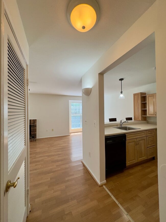 Building Photo - Charming 1 Bedroom/1 Bathroom Apartment Unit in Bel Air, MD!