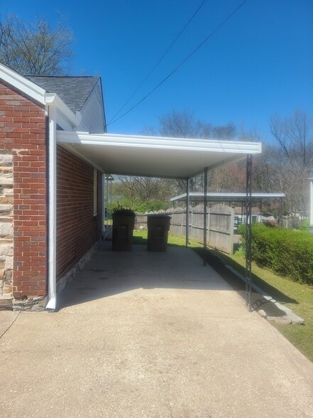 Covered carport - 1311 Haysboro Ave