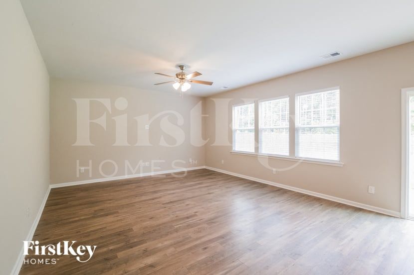 Building Photo - 144 Daniels Creek Cir