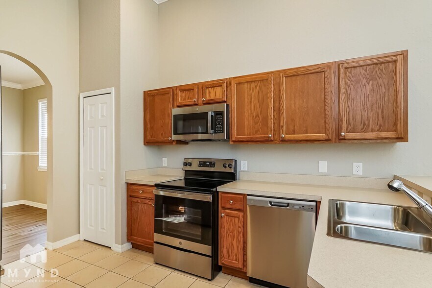 Building Photo - 2913 Bonita Cir