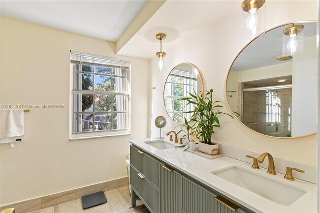 Building Photo - 11085 Neptune Dr