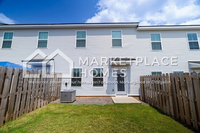 Building Photo - 3423 Briar Rose Ct