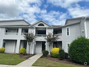 Building Photo - Breezewood Condo, 2 Brd/2bath, center of W...