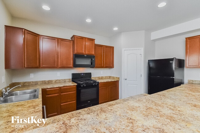 Building Photo - 6632 Kearsarge Dr