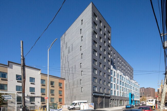 Building Photo - Beach 21st