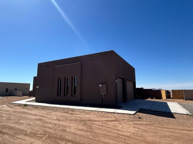 Building Photo - 23175 W Skinner Rd