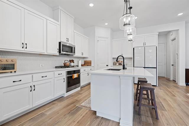 Building Photo - 6435 Baritone Ct