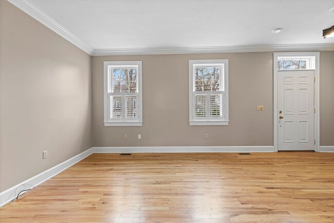 Building Photo - 44 Jordan St