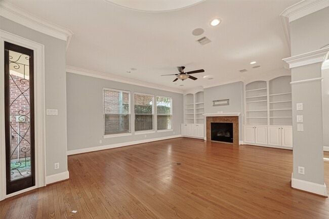 Building Photo - 5319 Fayette St