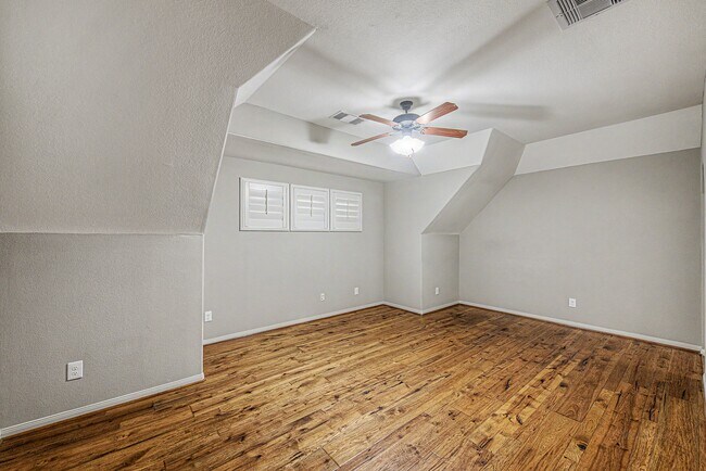 Building Photo - 17430 Aberdeenshire Dr