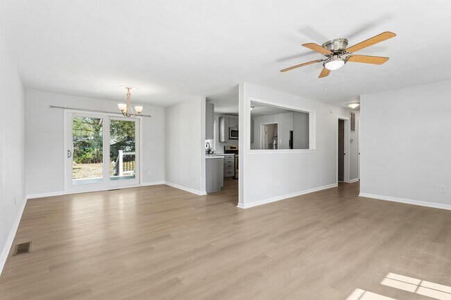 Building Photo - 3BR Rancher Hampton/Langley AFB