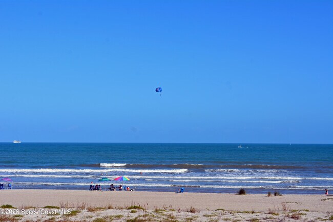 Building Photo - 8500 Ridgewood Ave