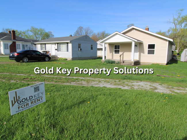 Building Photo - 2 Bed 1 Bath Home For Rent W/ Covered Fron...