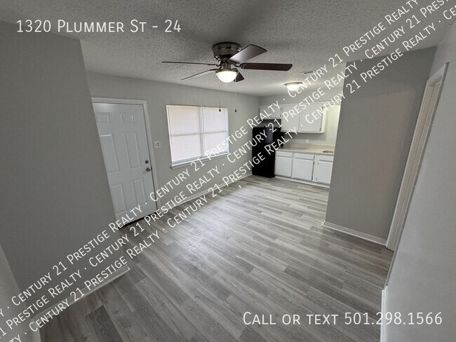 Building Photo - 1320 Plummer St