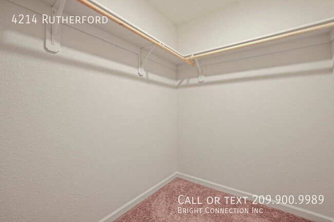 Building Photo - 4214 Rutherford Ave