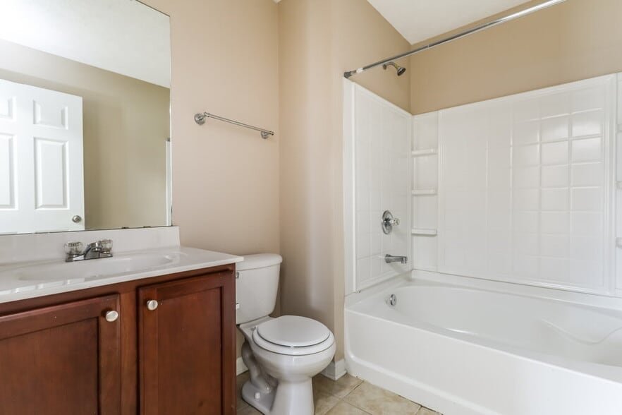 Building Photo - 4670 Duval Point Way SW