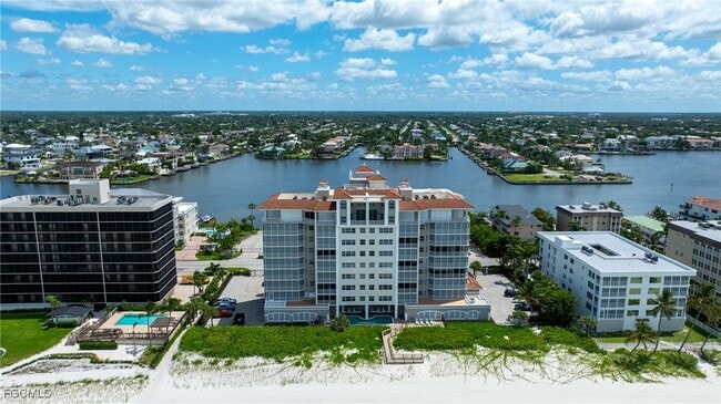 Building Photo - 9577 Gulf Shore Dr