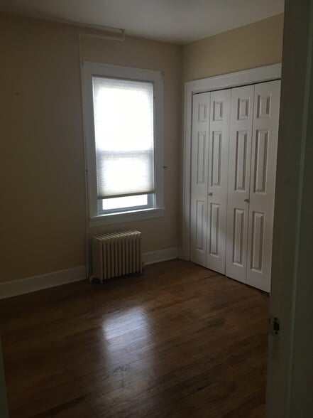 Building Photo - 2625 Barton Ave
