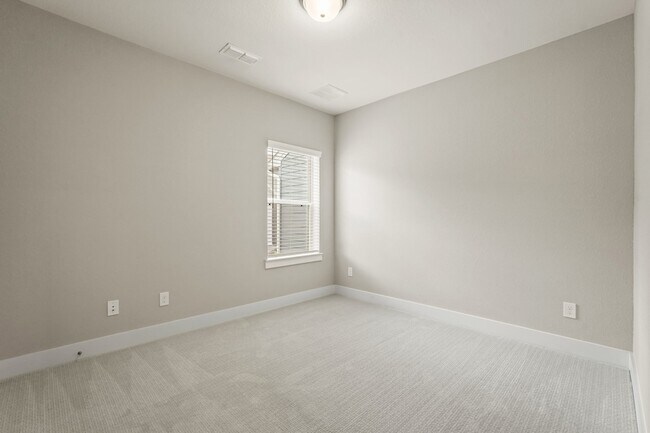 Building Photo - 10972 Hewitt Cliff Ln