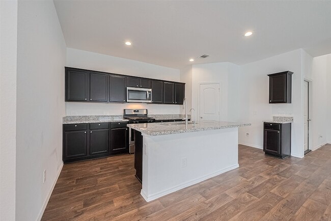 Building Photo - 12518 Pelican Bay Dr