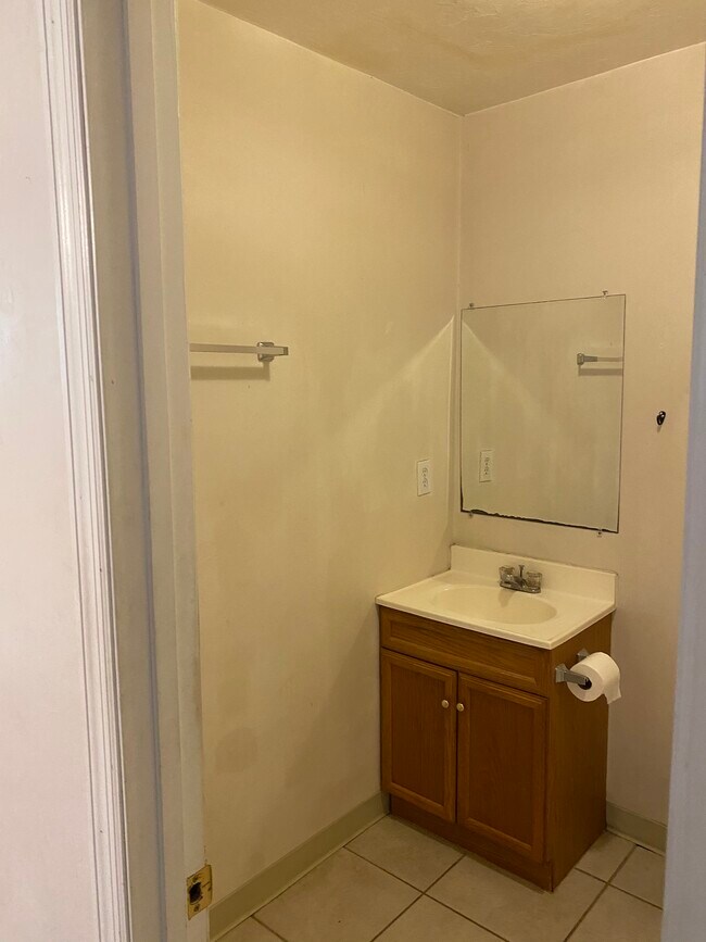 Building Photo - Cactus/Block - 2602