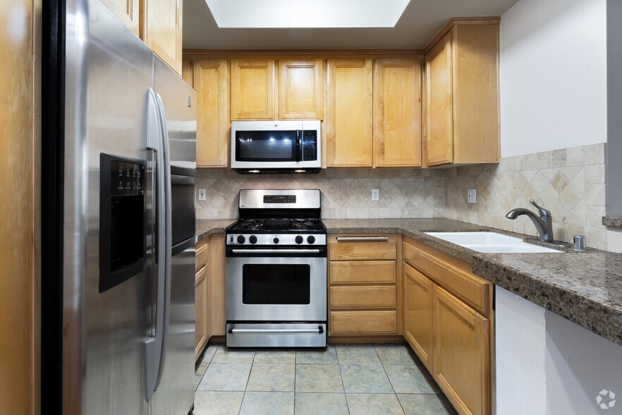 Interior Photo - OSM USC Housing