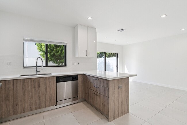 Building Photo - The Villages at Miami Gardens