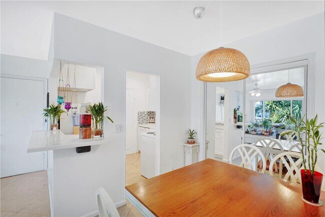 Building Photo - 5700 NE 22nd Way