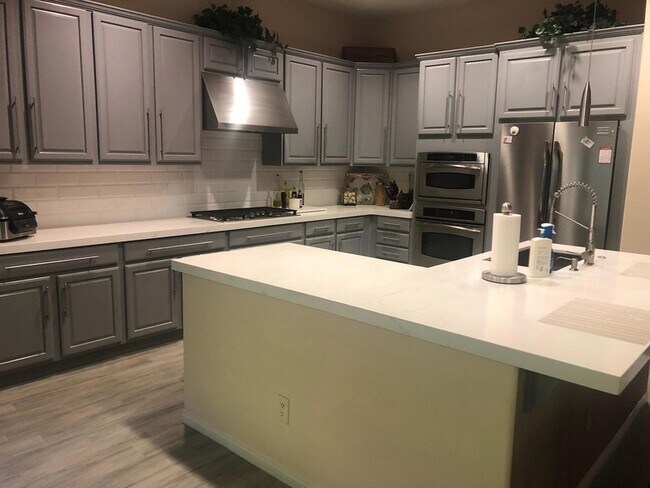 Building Photo - 52195 Shining Star Ln