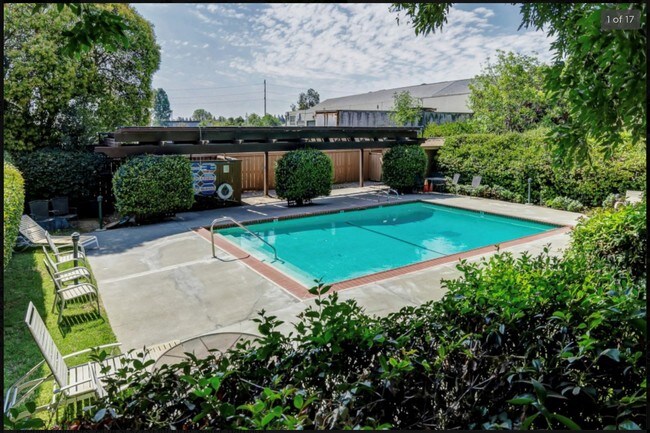 Building Photo - 1455 Latour Ln