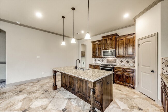 Building Photo - 8512 Meadow Sweet Lane