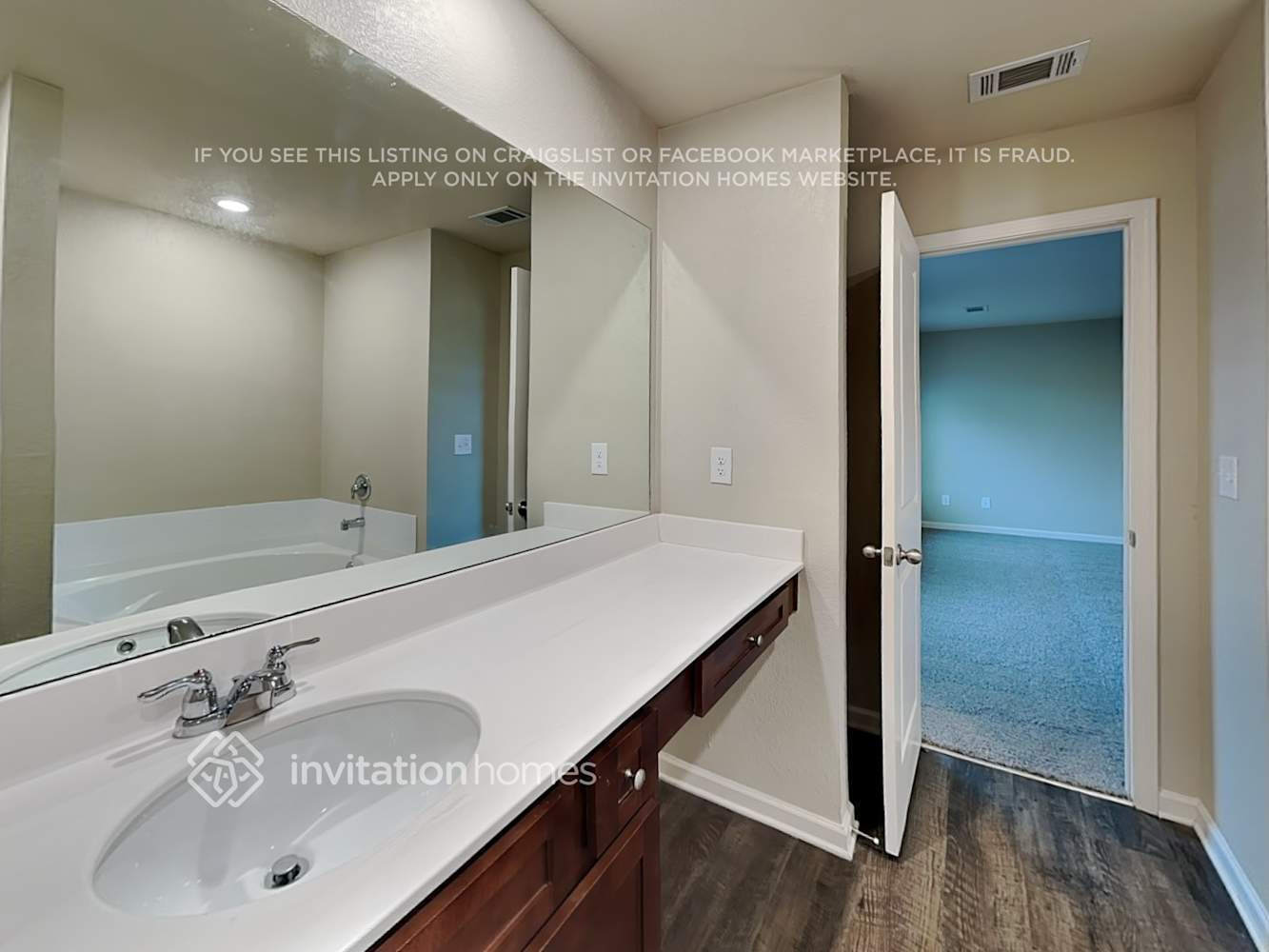 Building Photo - 204 Oliver Dr