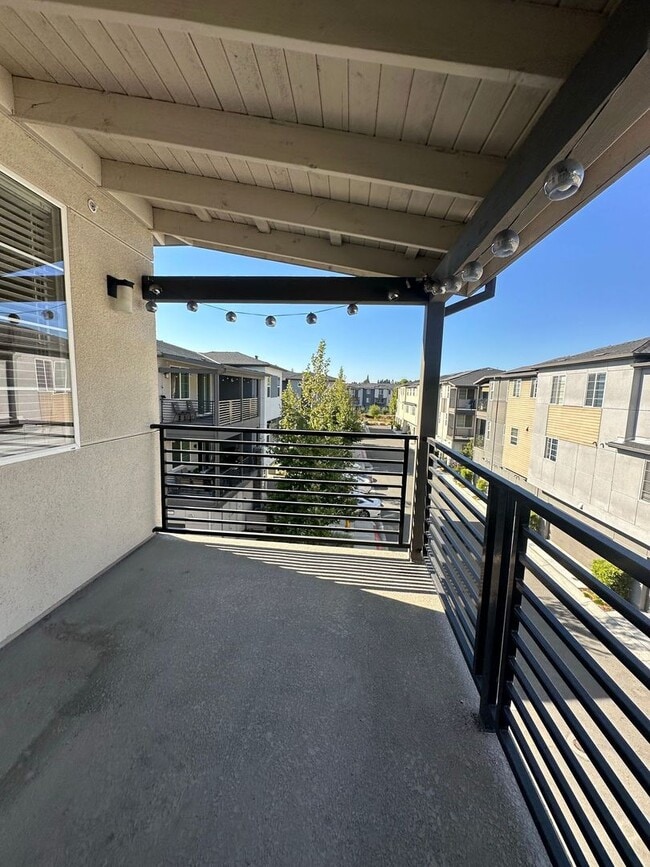 Building Photo - $3,290 / 2 BR STUNNING 2020 MODEL HOME FOR RENT IN SOUTH HAYWARD