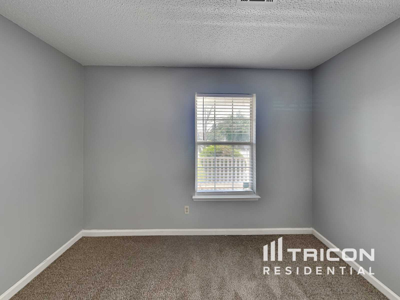 Building Photo - 6836 Saganaw Dr