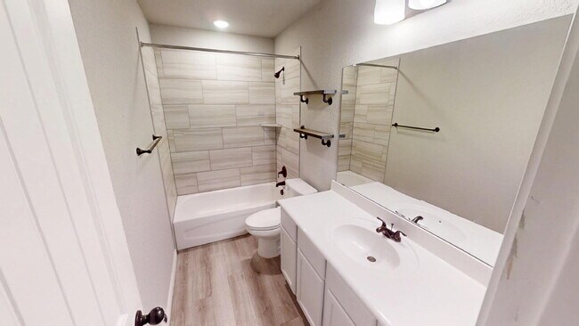 Building Photo - 904 Clanton Cove