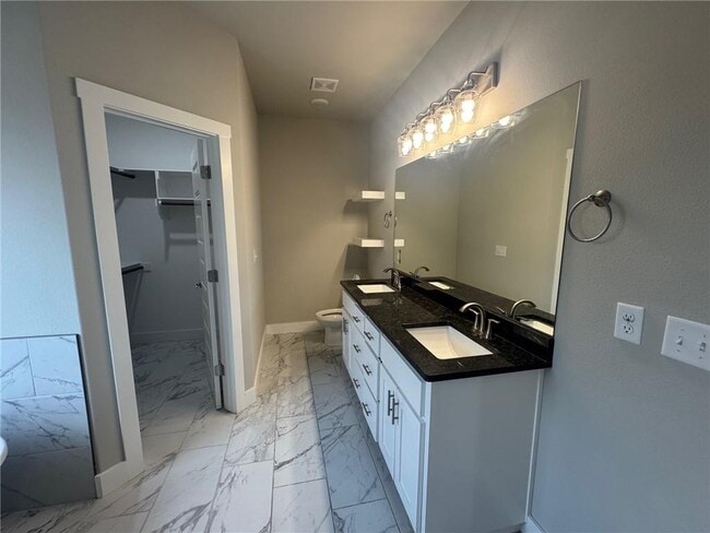 Building Photo - 500 Ryder St