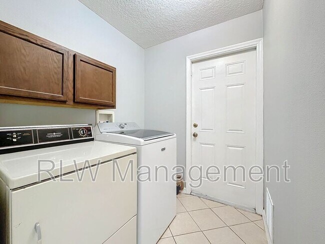Building Photo - 25920 Eufaula Way