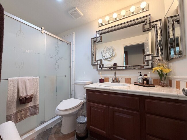Building Photo - 3258 Meadow Side Pl