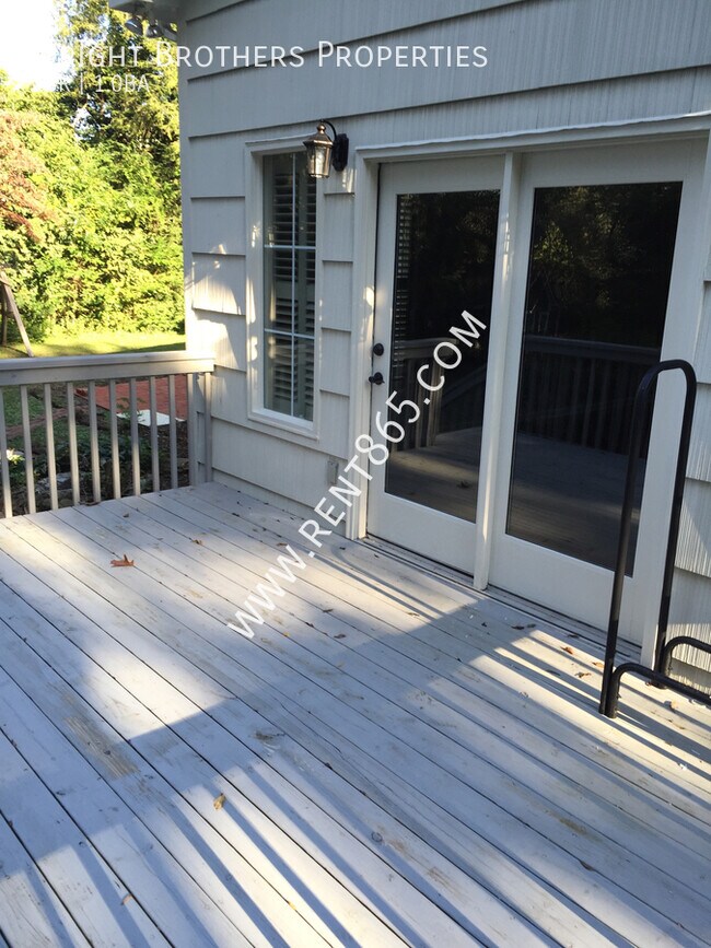 Building Photo - 327 Taliwa Dr